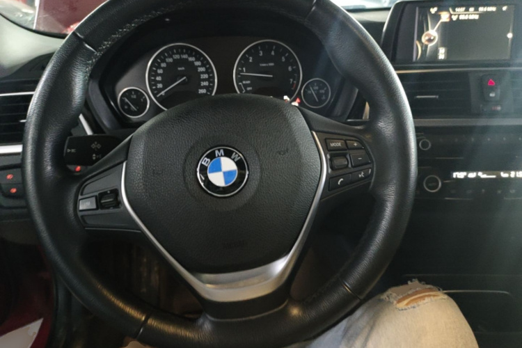 BMW 3 Series 2017 #11 BMW 3 Series 2017 car image #11