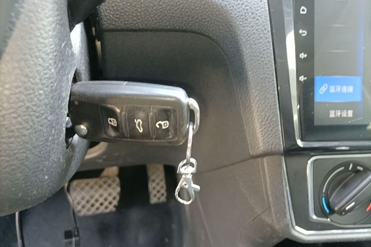 Volkswagen Santana 2019 #9 Volkswagen Santana 2019 car image #9