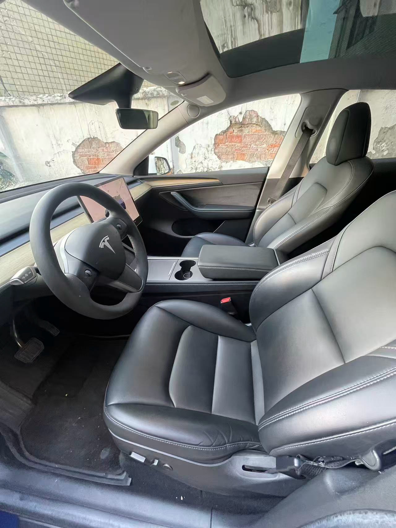 Tesla Model Y 2023 image de voiture #10