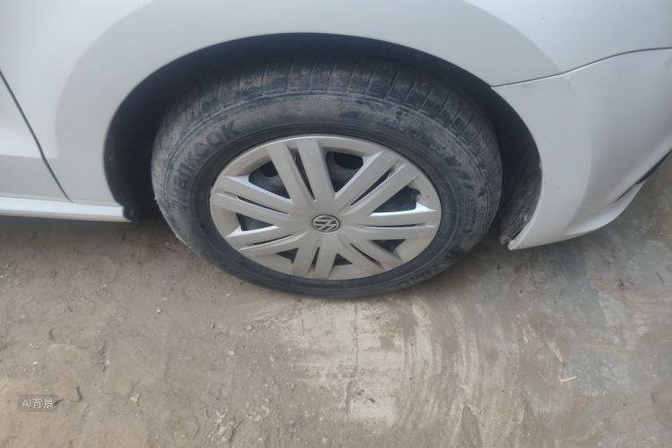Volkswagen Polo 2018 car image #9