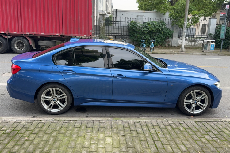 BMW 3 Series 2018 #5 BMW 3 Series 2018 car image #5