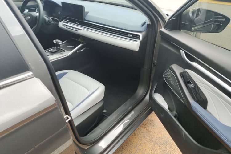 GEELY Emgrand 2022 #21 GEELY Emgrand 2022 car image #21