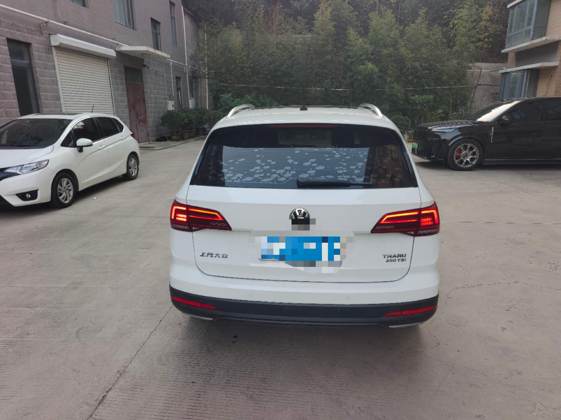 2020 immagine di auto #3