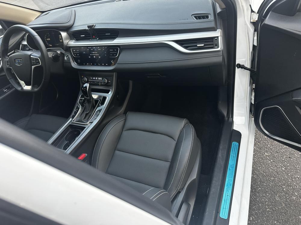 GEELY Emgrand 2018 #10 GEELY Emgrand 2018 car image #10