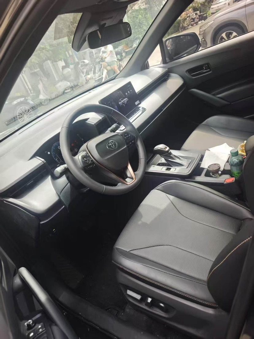 Toyota Corolla Cross 2026 immagine di auto #6