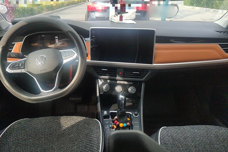 Volkswagen Bora 2022 car image #7