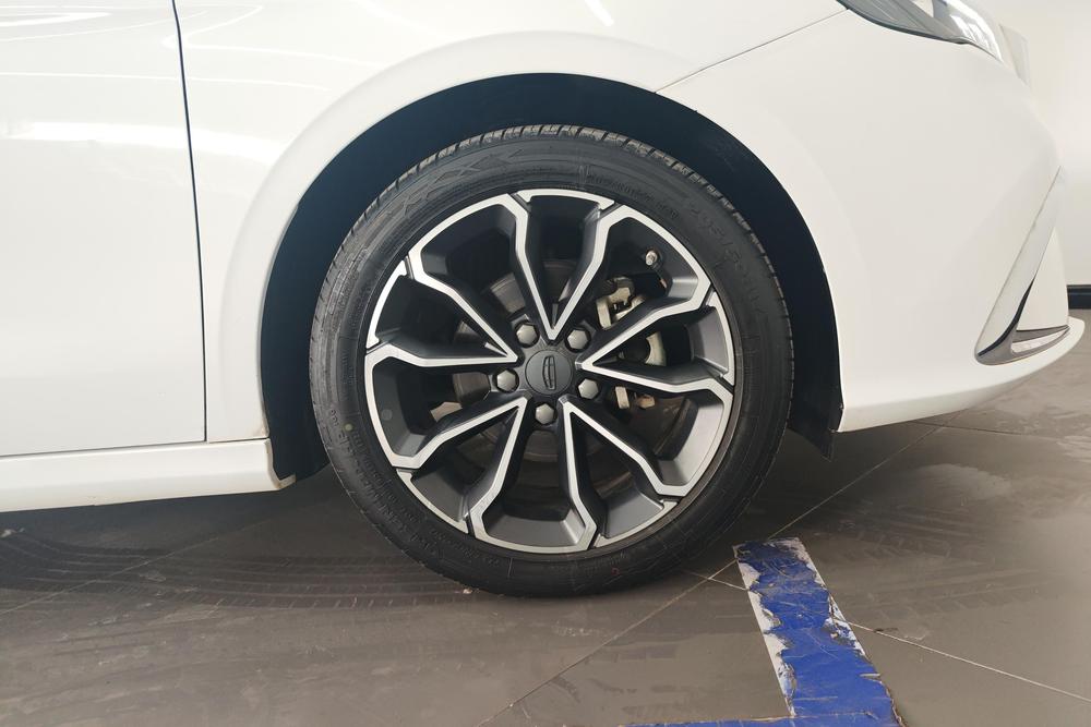 GEELY Binray 2025 #4 GEELY Binray 2025 car image #4