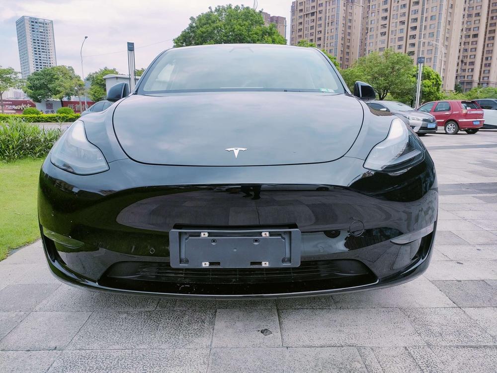 Tesla Model Y 2021 #2 Tesla Model Y 2021 car image #2