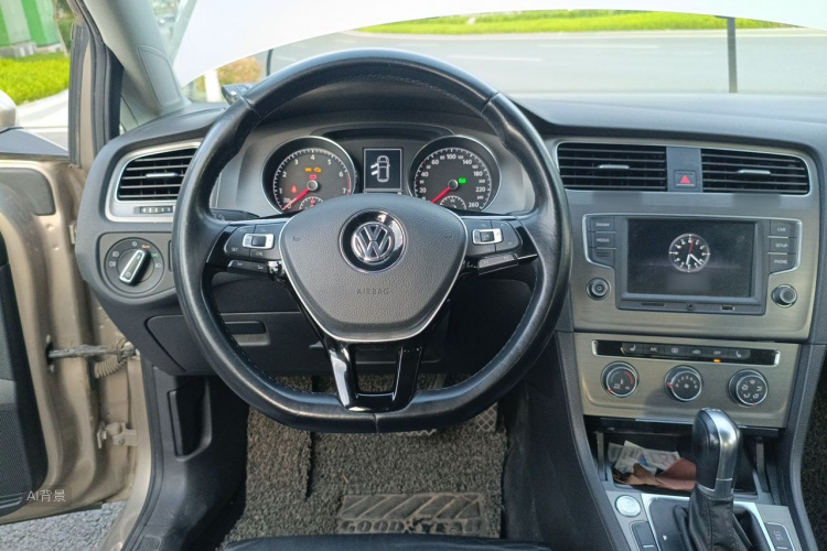 Volkswagen Golf 2015 car image #12