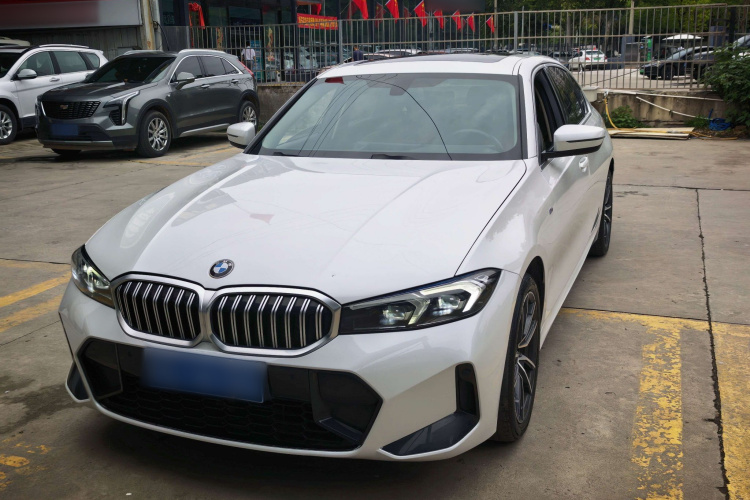 BMW 3 Series 2024 #2 BMW 3 Series 2024 car image #2