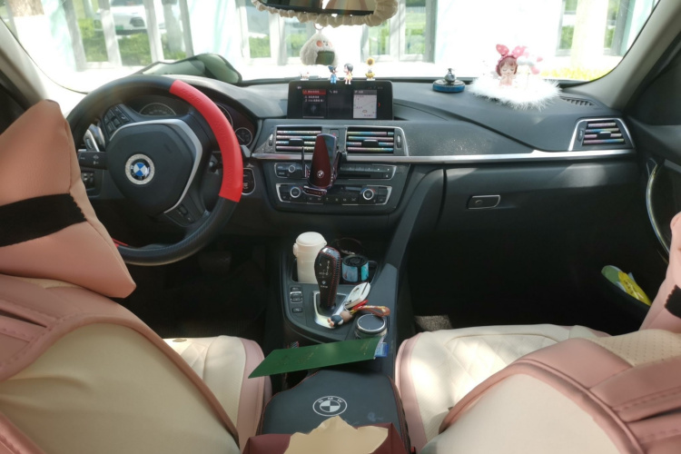 BMW 3 Series 2019 #12 BMW 3 Series 2019 car image #12