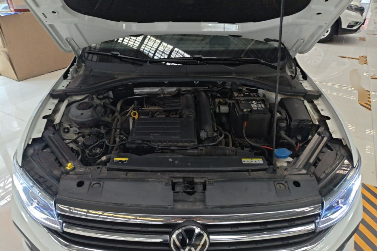 Volkswagen Bora 2025 car image #20