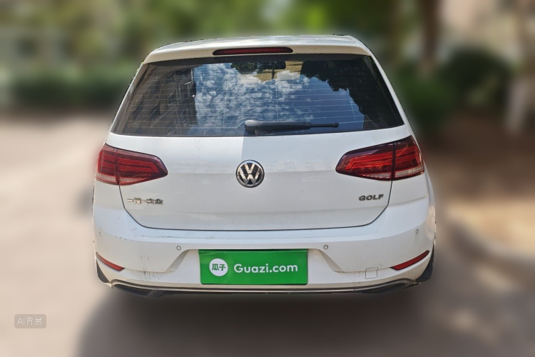 Volkswagen Golf 2018 car image #6