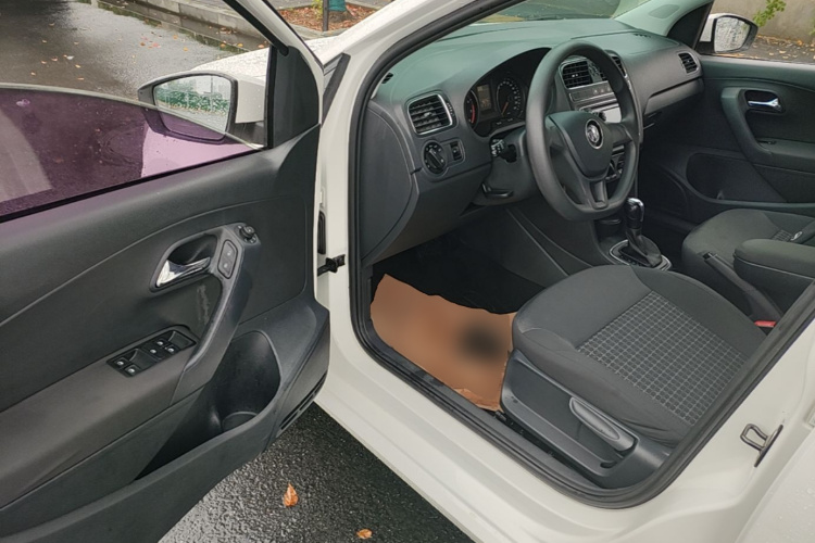 Volkswagen Polo 2016 #16 Volkswagen Polo 2016 car image #16
