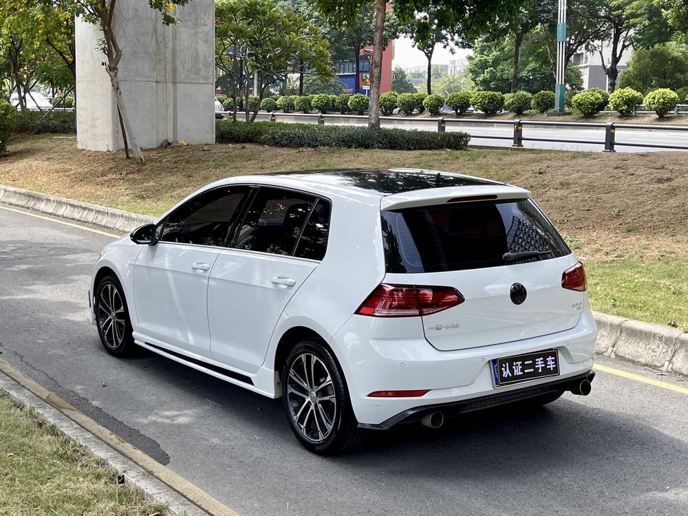 Volkswagen Golf 2019 #4 Volkswagen Golf 2019 car image #4