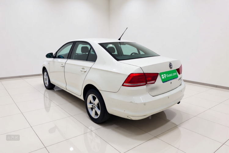 Volkswagen Santana 2014 car image #5