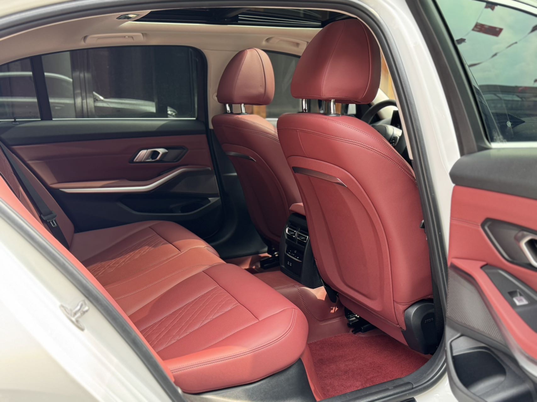 BMW 3 Series 2023 car image #5