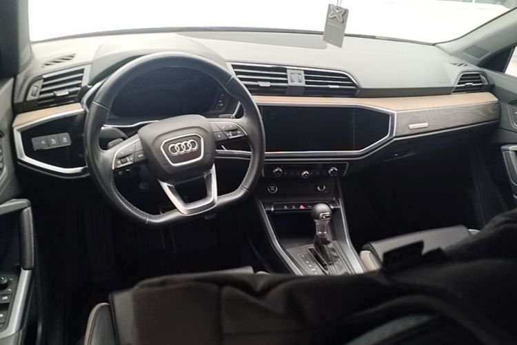 Audi Q3 2024 #12 Audi Q3 2024 car image #12
