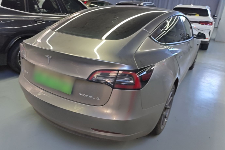 Tesla Model 3 2022 car image #7