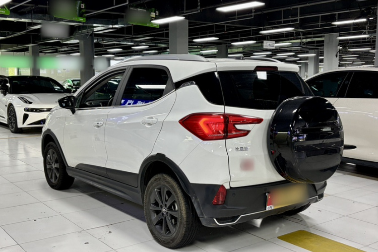 BYD Yuan New Energy 2020 immagine di auto #6