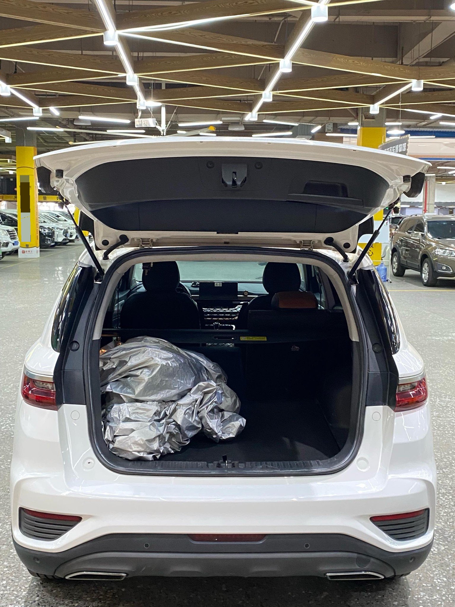 GEELY Vision X6 2020 car image #14