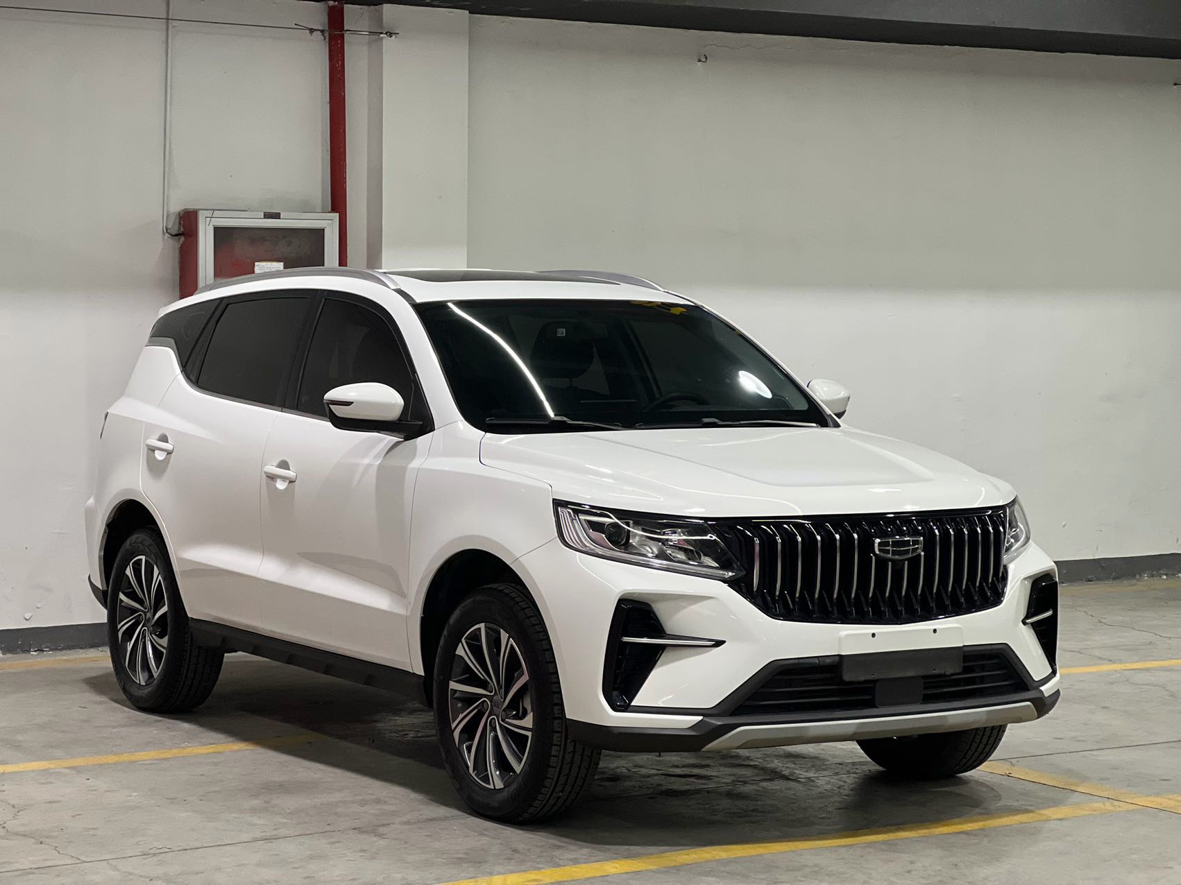 GEELY Vision X6 2021 car image #6