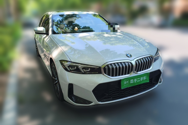 BMW 3 Series 2024 car image #4