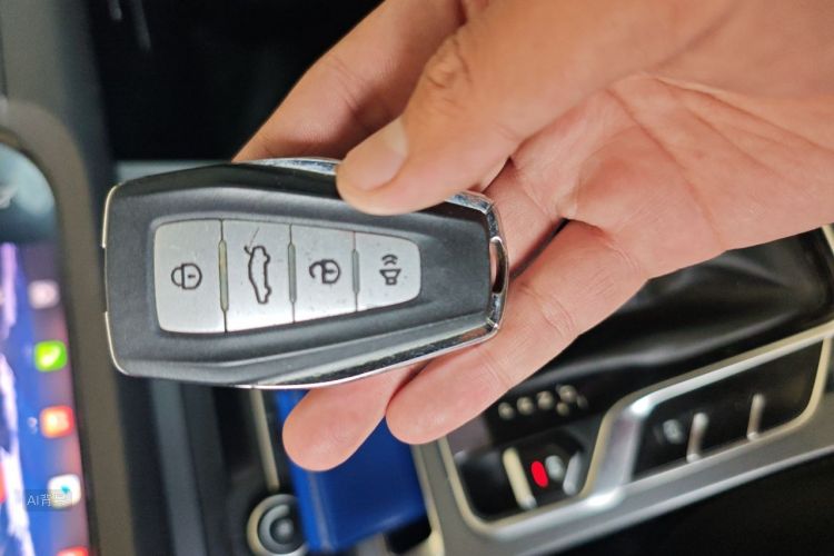 GEELY Emgrand 2020 car image #10