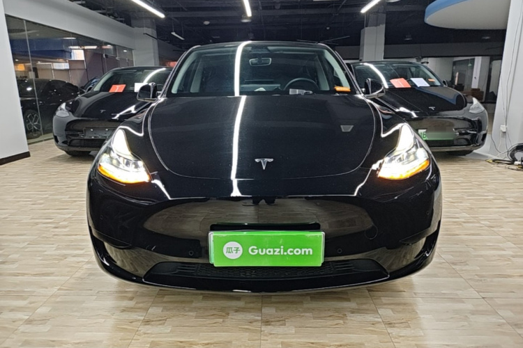 Tesla Model Y 2022 #3 Tesla Model Y 2022 صورة سيارة #3