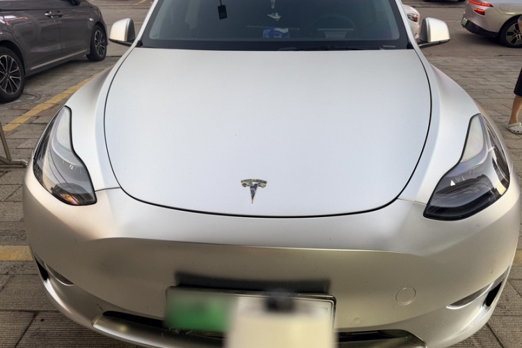 Tesla Model Y 2023 immagine di auto #5