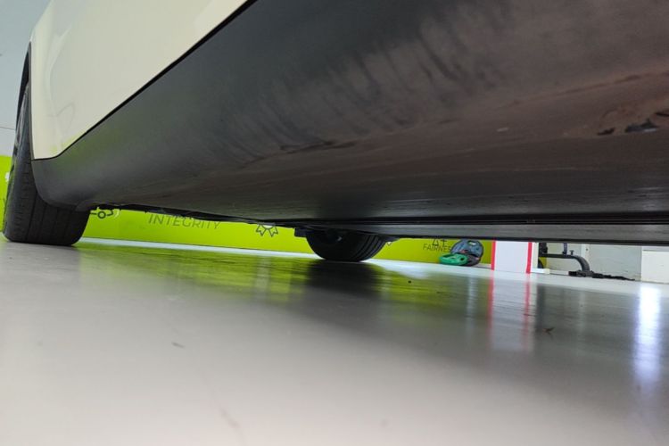 Tesla Model Y 2023 car image #26