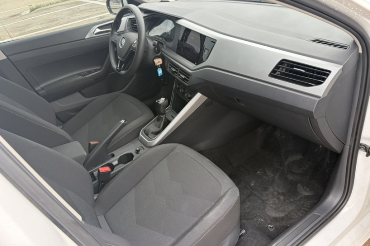 Volkswagen Polo 2021 car image #20