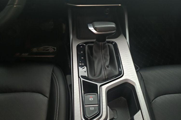 GEELY Emgrand 2022 #18 GEELY Emgrand 2022 car image #18