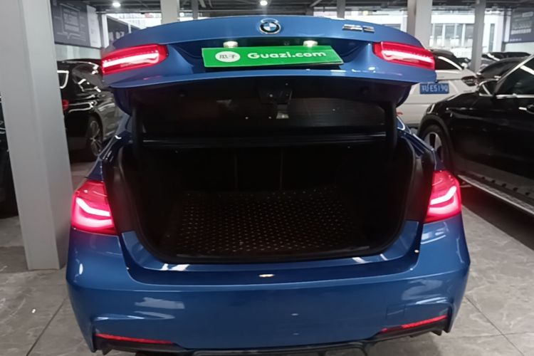 BMW 3 Series 2017 #21 BMW 3 Series 2017 car image #21