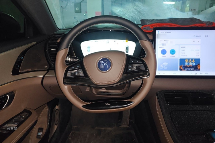 BYD Han 2024 car image #12