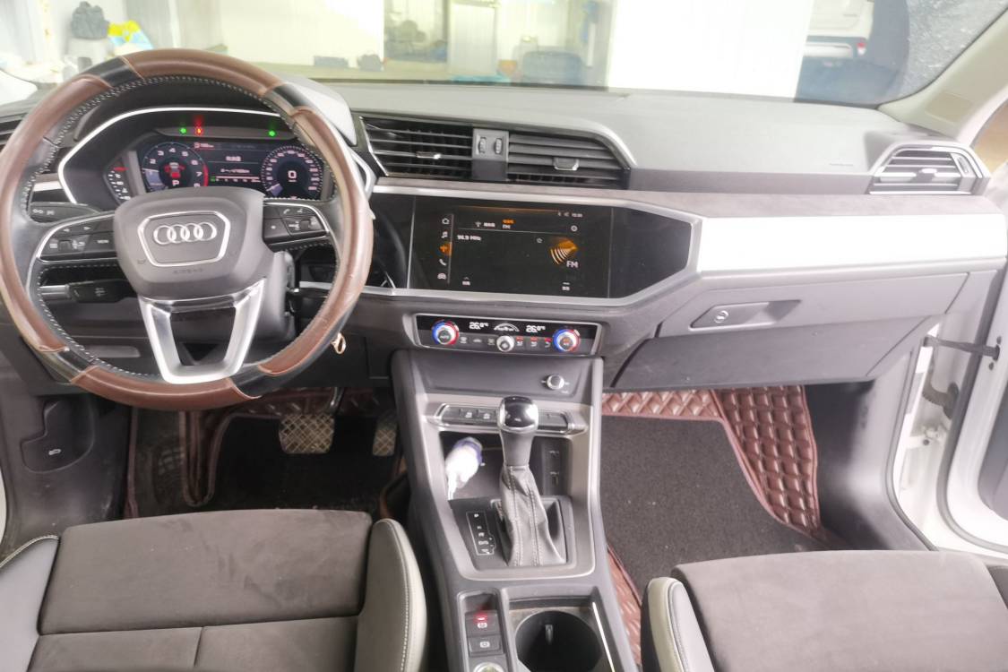 Audi Q3 2019 #14 Audi Q3 2019 car image #14