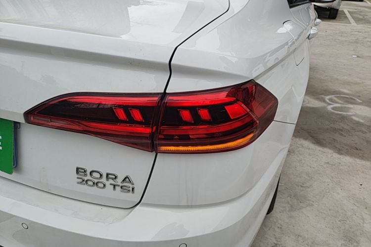 Volkswagen Bora 2025 car image #8