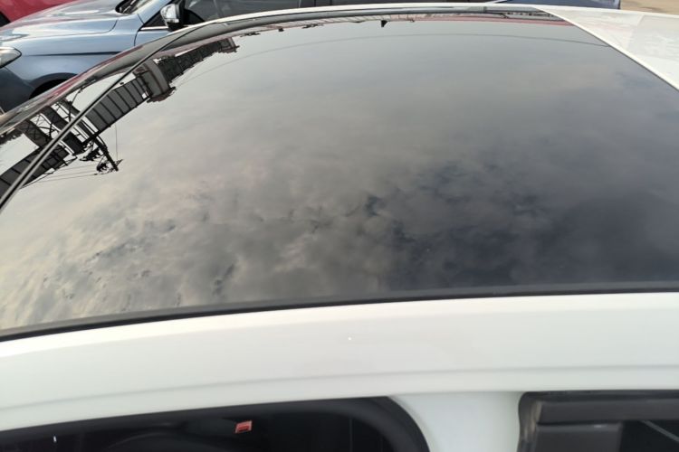 Volkswagen Polo 2022 car image #25