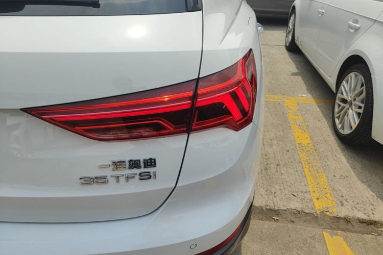 Audi Q3 2024 #8 Audi Q3 2024 car image #8