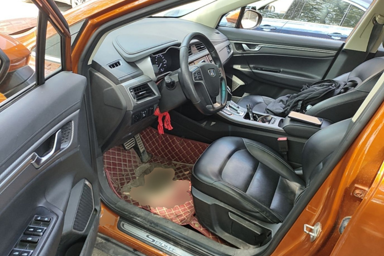 GEELY Emgrand GS 2017 imagen de coche #16