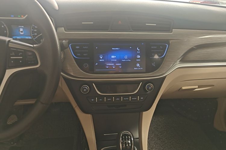 GEELY Emgrand 2017 #13 GEELY Emgrand 2017 car image #13