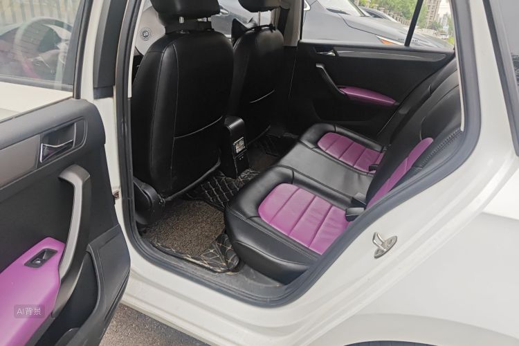 Volkswagen Santana 2017 car image #19