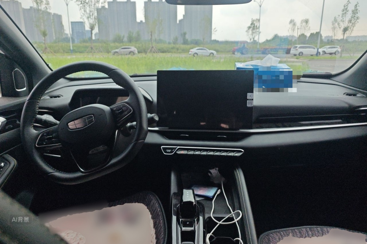 GEELY Coolray 2025 car image #11