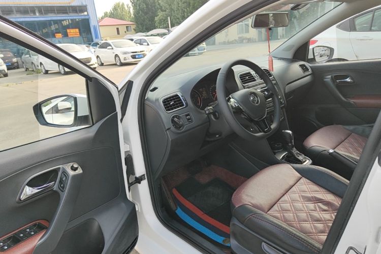 Volkswagen Polo 2017 #16 Volkswagen Polo 2017 car image #16