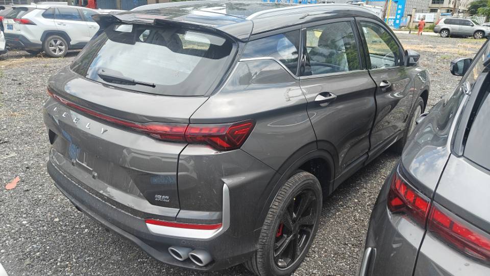 GEELY Coolray 2026 car image #10