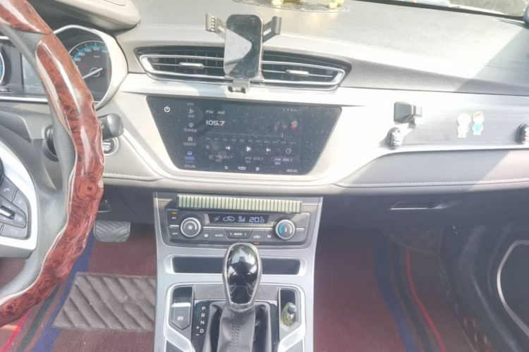 GEELY Emgrand 2021 immagine di auto #15