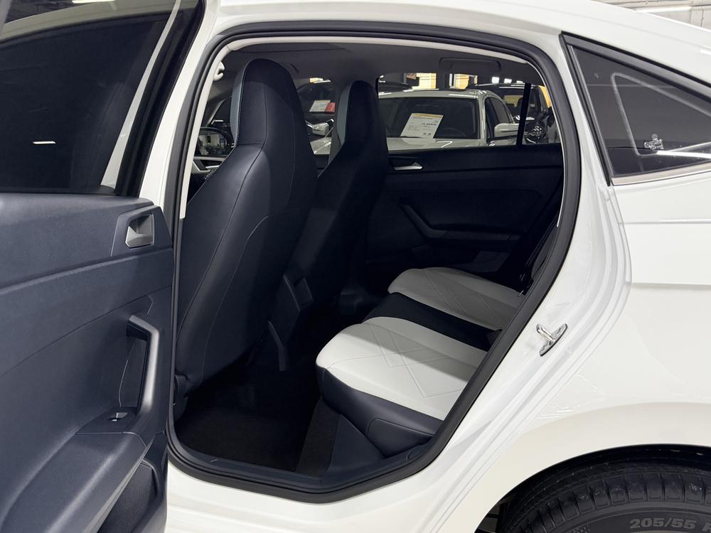 Volkswagen Lavida 2023 car image #12