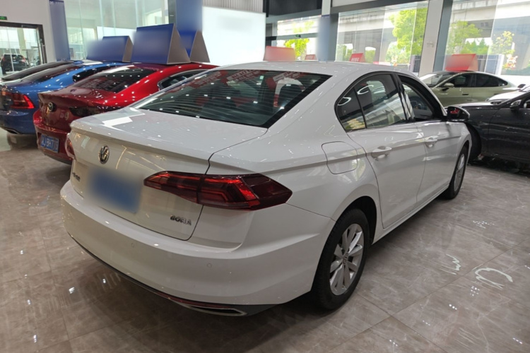 Volkswagen Bora 2020 car image #7