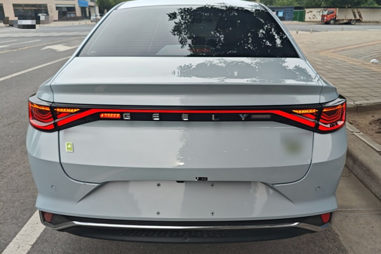 GEELY Emgrand L HiP 2022 #6 GEELY Emgrand L HiP 2022 car image #6