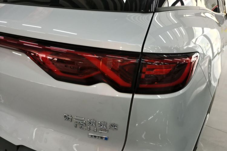BYD YuanUP 2025 #8 BYD YuanUP 2025 car image #8